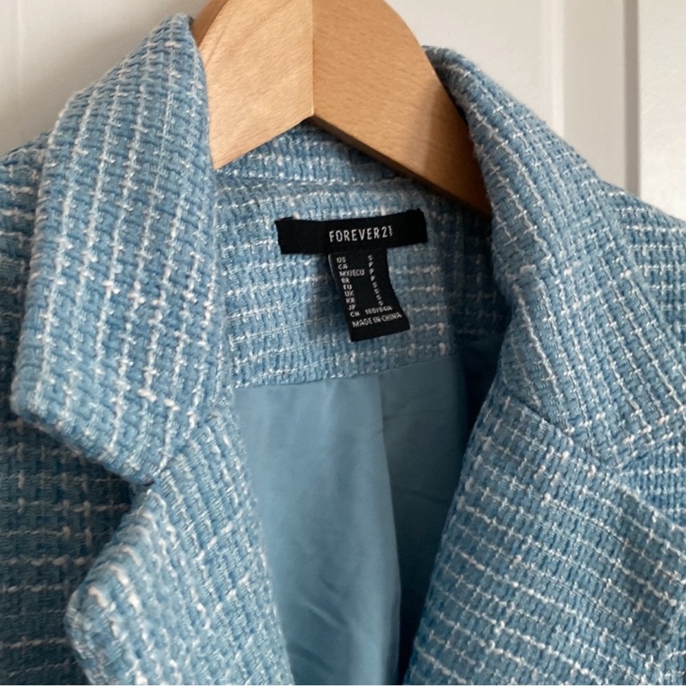 Blue tweed Blazer women, Forever 21. Great conditions, worn 2-3 times. - Picture 2 of 7
